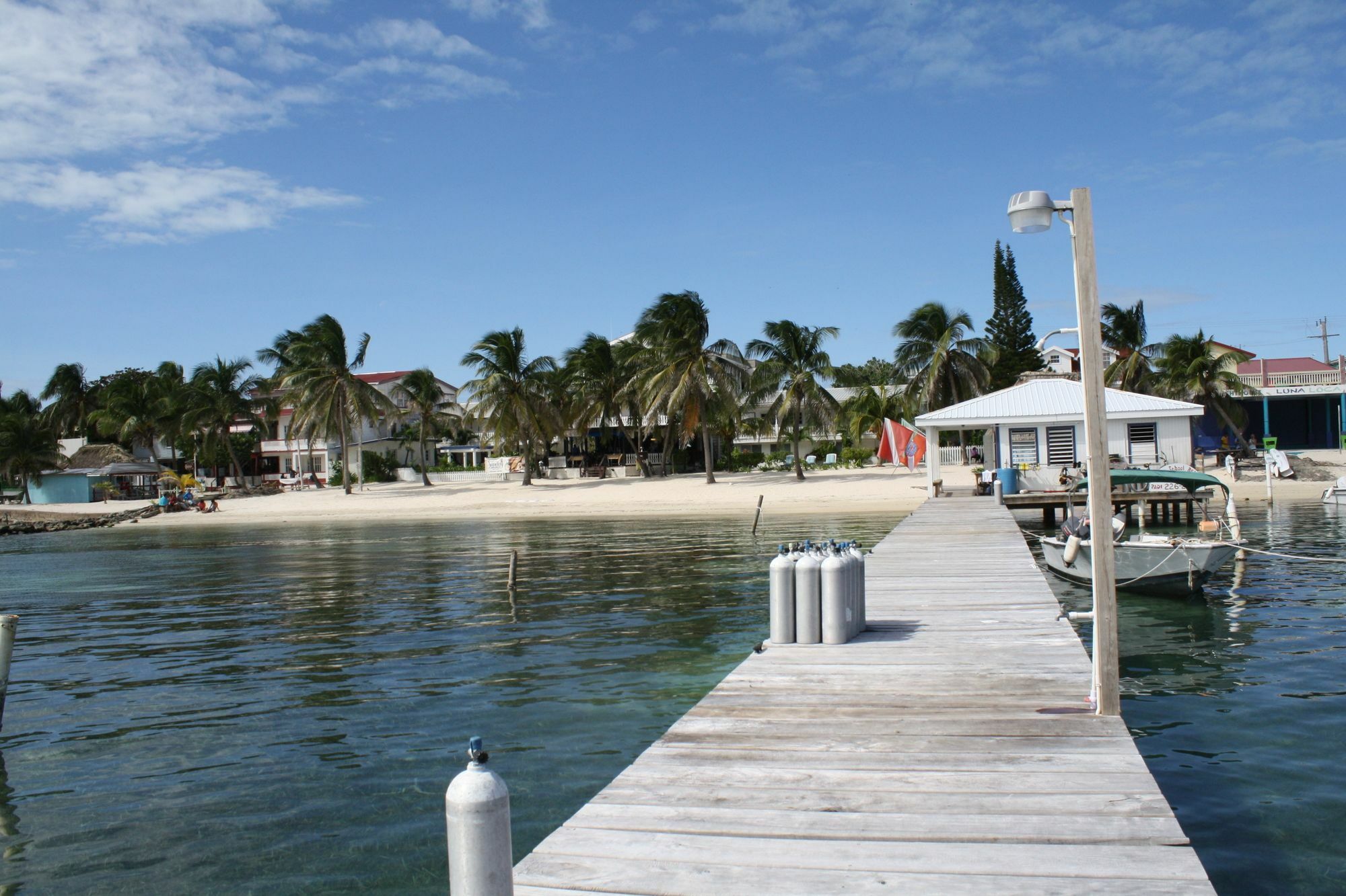 Holiday Hotel San Pedro (Ambergris Caye) Exterior foto